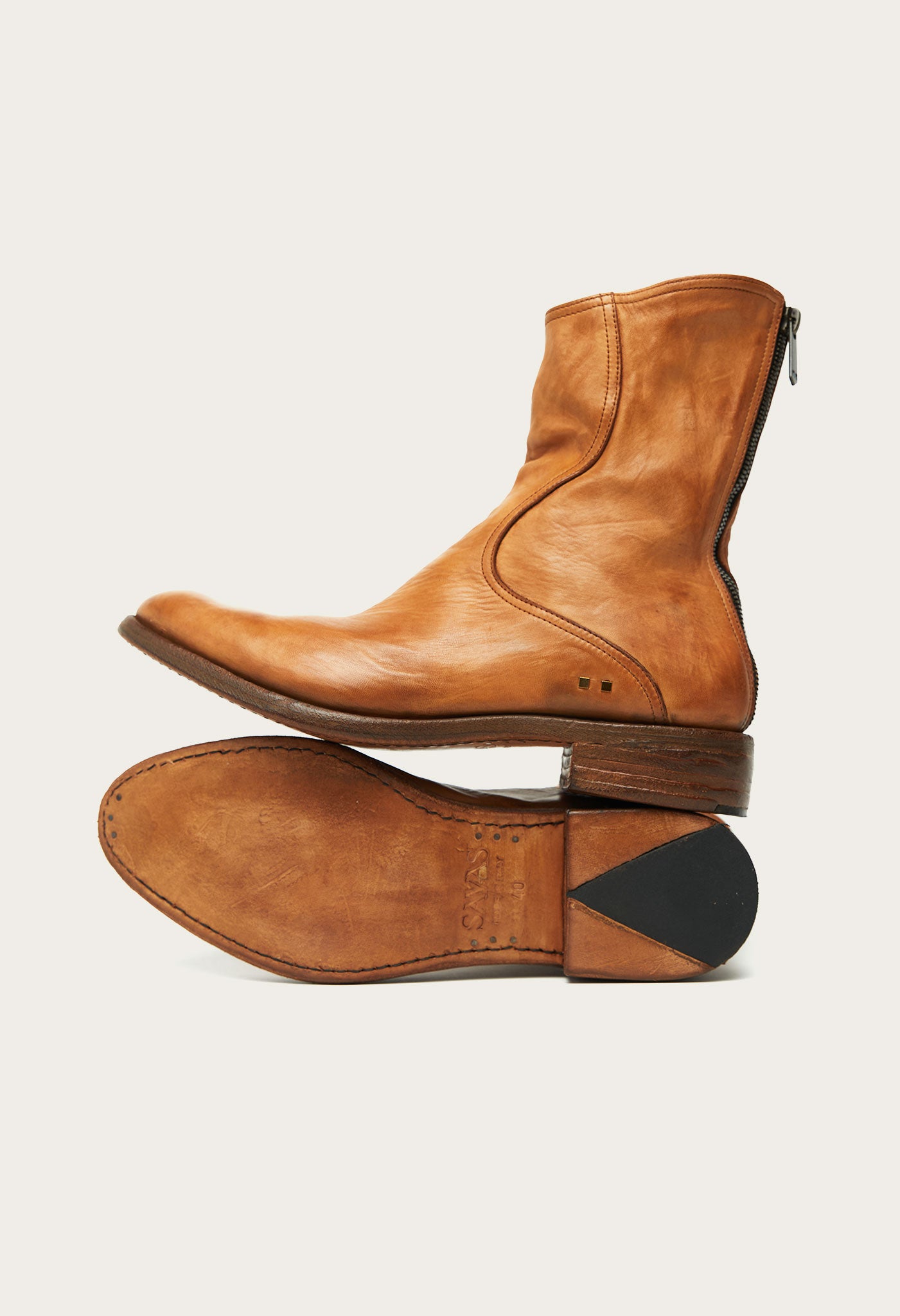 The Women's Legend Boot: Saddle (2024)